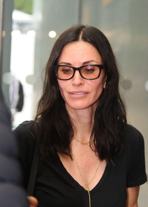 Courteney+danes%2C+ko+ne+uporablja+ve%C4%8D+polnil+%28Foto%3A+Profimedia%29