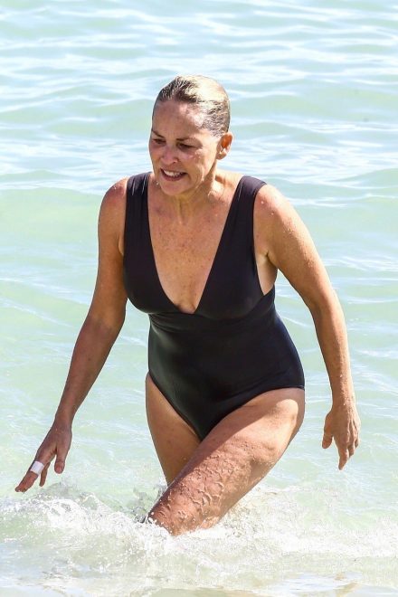 Sharon+Stone+v+kopalkah+leta+2017+%28Foto%3A+Profimedia%29