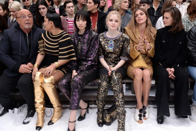 Ellie+Bamber+in+Elisa+Sednaoui+%28Foto%3A+Profimedia%29