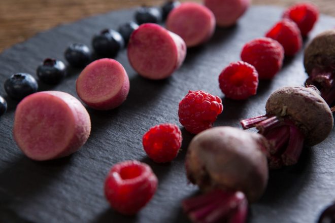 Sadje+in+zelenjava+so+na%C5%A1i+najve%C4%8Dji+zavezniki+v+borbi+proti+celulitu+%28Foto%3A+Profimedia%29