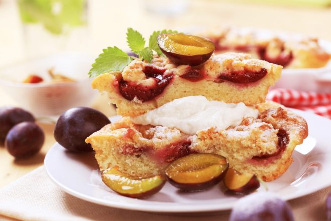 Slivovo+pecivo+po+doma%C4%8De+%28Foto%3A+Profimedia%29