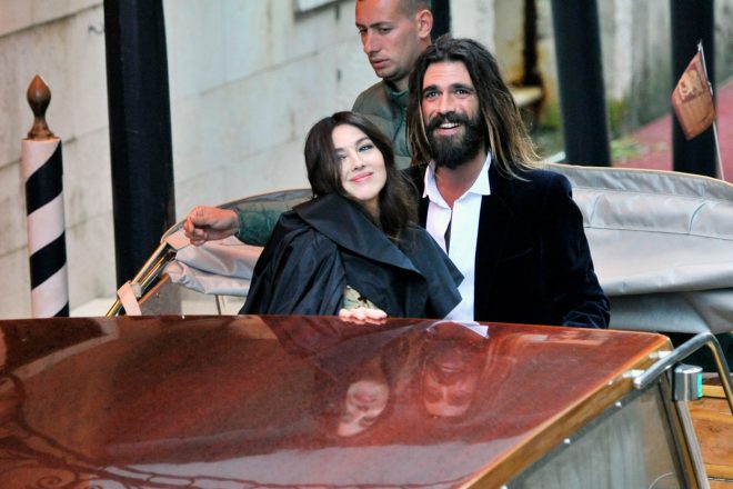 Monica+Bellucci+in+njen+fant+Nicolas+Lefebvre+v+Benetkah+%28Foto%3A+Profimedia%29