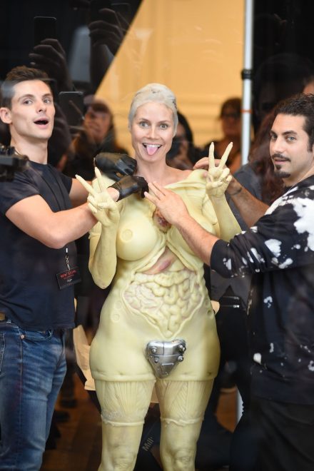 Heidi+Klum+se+pripravlja+na+Halloween+v+nenavadnem+kostumu+%28Foto%3A+Profimedia%29