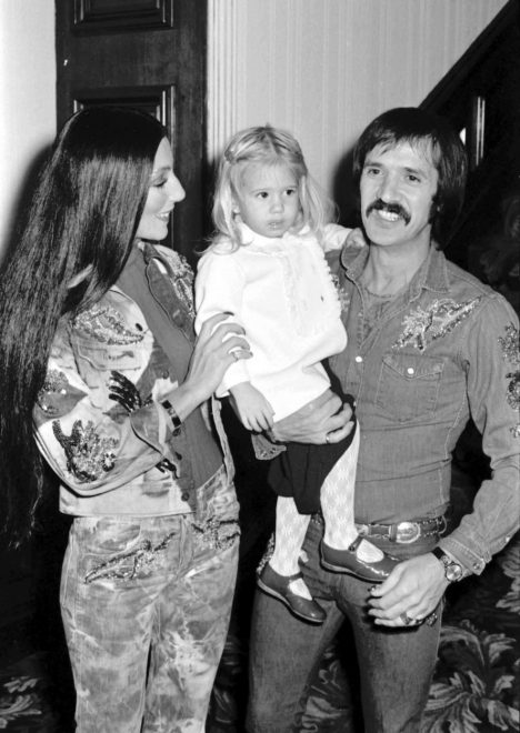 Sonny+in+Cher+s+h%C4%8Derko+Chastity+leta+1971+%28Foto%3A+Profimedia%29