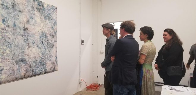 Brad+in+Ali+med+obiskom+umetni%C5%A1ke+razstave+%28Foto%3A+Profimedia%29