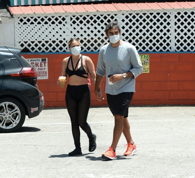 +Lady+Gaga+in+njen+novi+fant+Michael+Polansky+%28Foto%3A+Profimedia%29