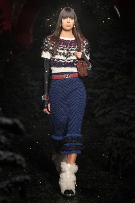 Kosmati%2C+volneni+%C5%A1kornji+pri+Chanelu+%28Foto%3A+Profimedia%29