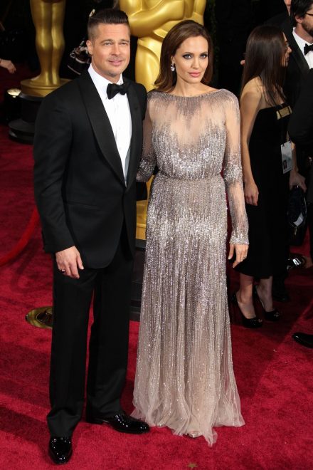 Angelina+Jolie+in+Brad+Pitt+na+podelitvi+oskarjev+leta+2014+%28Foto%3A+Profimedia%29