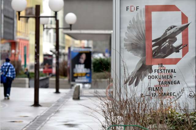 Festival+dokumentarnega+filma%2C+plakat+%28Foto+STA%29