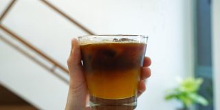 espresso s pomarančnim sokom