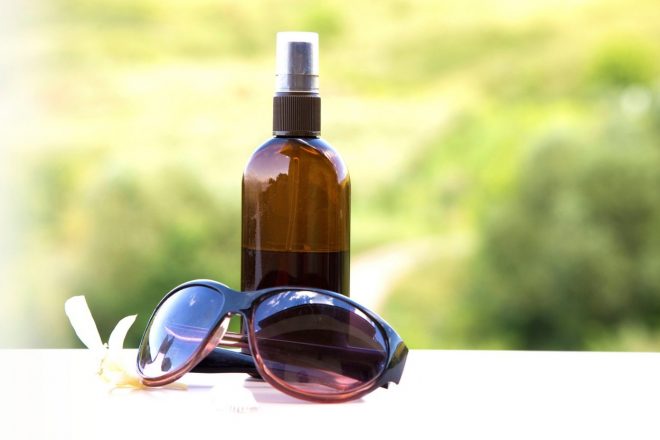 Pripravite+sami+naravno+olje+za+za%C5%A1%C4%8Dito+pred+soncem+%28Foto%3A+Profimedia%29
